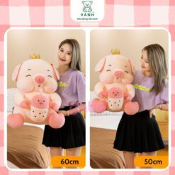 Gấu Bông Heo Vương Miện Mắt Híp Ôm Trà Sữa