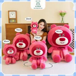 Gấu Bông Gấu Dâu Mũ Đeo Nơ, Hàng Quảng Châu Lông Mịn 2 Gấu Bông Gấu Dâu Mũ Đeo Nơ, Hàng Quảng Châu Lông Mịn