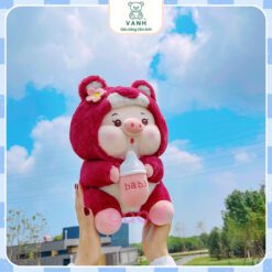 Gấu Bông Heo Cosplay Gấu Dâu Cầm Bình Sữa 3 Gấu Bông Heo Cosplay Gấu Dâu Cầm Bình Sữa