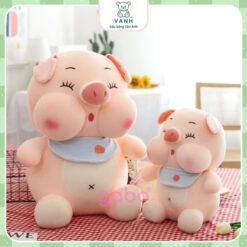 Gấu Bông Heo Mặc Yếm Mắt Hí, Siêu Mềm Mịn, gấu bông heo