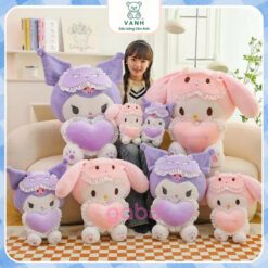 Gấu bông Kuromi Ôm Tim, Melody Ôm Tim Kèm Bịt Mắt Búp Bê 5 Gấu bông Kuromi Ôm Tim, Melody Ôm Tim Kèm Bịt Mắt Búp Bê