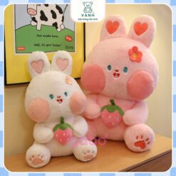 Gấu Bông Thỏ Tai Tim Ôm Quả Dâu, Thỏ Dâu Hàng Quảng Châu